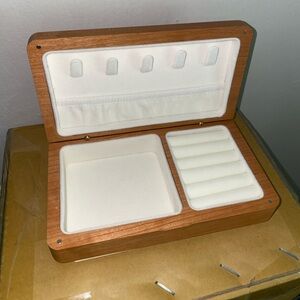 Small Women’s Jewelry Box